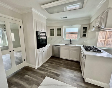 2511 Briarpark Drive - Photo Thumbnail 24