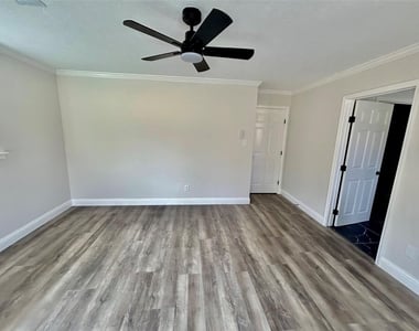 2511 Briarpark Drive - Photo Thumbnail 40