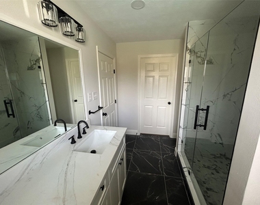 2511 Briarpark Drive - Photo Thumbnail 45