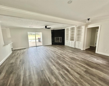2511 Briarpark Drive - Photo Thumbnail 17