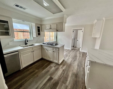 2511 Briarpark Drive - Photo Thumbnail 21