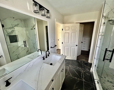 2511 Briarpark Drive - Photo Thumbnail 44