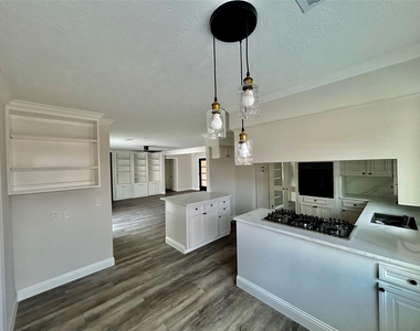 2511 Briarpark Drive - Photo Thumbnail 27