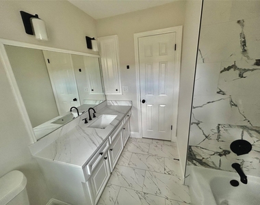 2511 Briarpark Drive - Photo Thumbnail 33