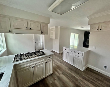 2511 Briarpark Drive - Photo Thumbnail 25