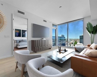 313 W 17th Street - Photo Thumbnail 27