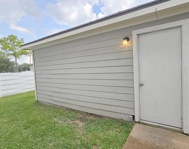 1707 Nichole Woods Drive - Photo Thumbnail 5