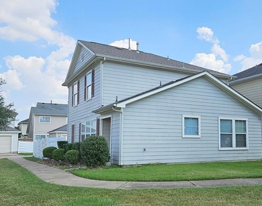 1707 Nichole Woods Drive - Photo Thumbnail 2