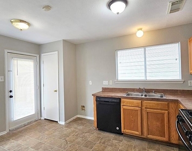 1707 Nichole Woods Drive - Photo Thumbnail 14