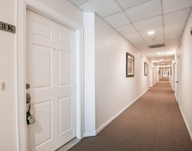 6655 W Sam Houston Parkway S - Photo Thumbnail 5
