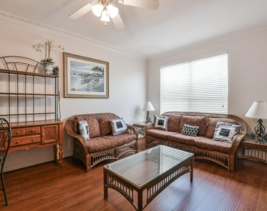6655 W Sam Houston Parkway S - Photo Thumbnail 9