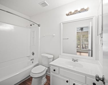 10011 Spring Place Drive - Photo Thumbnail 14