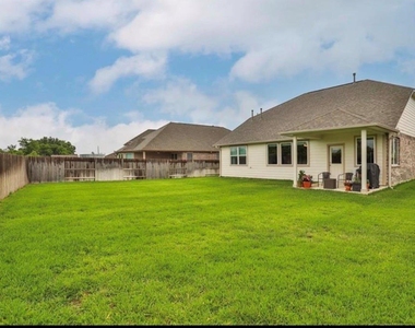 17639 Cypress Hilltop Way - Photo Thumbnail 30