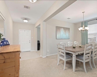 17639 Cypress Hilltop Way - Photo Thumbnail 4