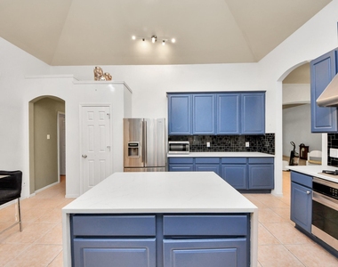 3818 S Barnett Way - Photo Thumbnail 19