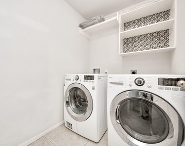 3818 S Barnett Way - Photo Thumbnail 11