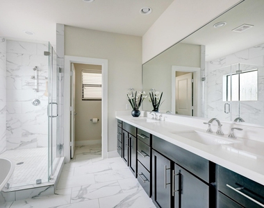 1016 Green Kensington Drive - Photo Thumbnail 22