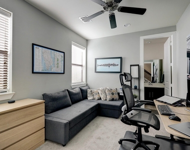 1016 Green Kensington Drive - Photo Thumbnail 7