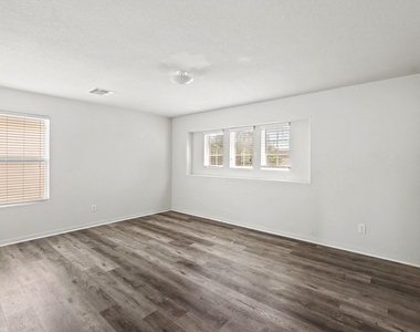 16115 Sheldon Ridge Way - Photo Thumbnail 13