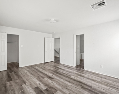 16115 Sheldon Ridge Way - Photo Thumbnail 14
