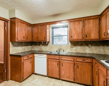353 Dawn Hill - Photo Thumbnail 7