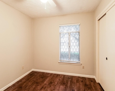 353 Dawn Hill - Photo Thumbnail 9