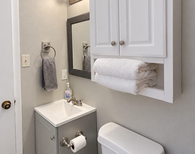 2347 Sheridan Street - Photo Thumbnail 20
