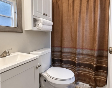 2347 Sheridan Street - Photo Thumbnail 21