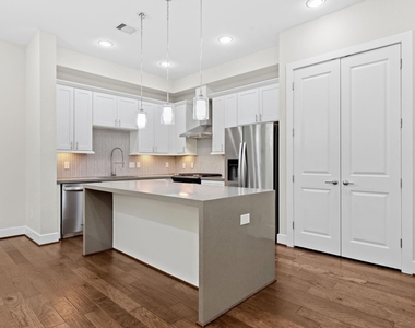 1611 Hardy Street - Photo Thumbnail 6
