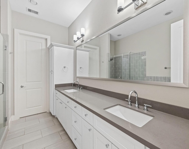 1611 Hardy Street - Photo Thumbnail 15