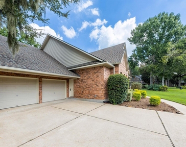 5010 Oxbow Circle E - Photo Thumbnail 6