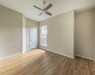 5010 Oxbow Circle E - Photo Thumbnail 24