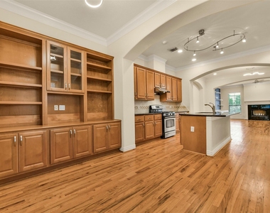 3030 Orchard Drive - Photo Thumbnail 19