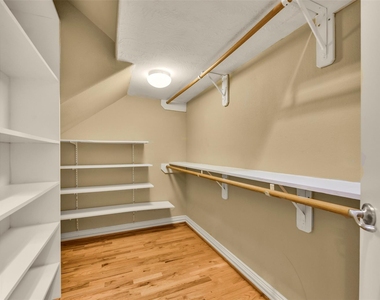 3030 Orchard Drive - Photo Thumbnail 6