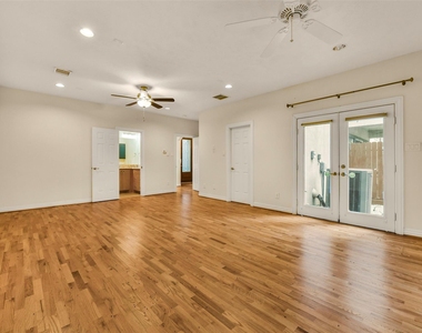 3030 Orchard Drive - Photo Thumbnail 5