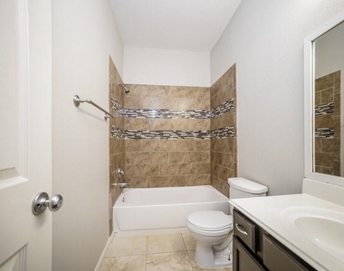 4043 Mossy Place Lane - Photo Thumbnail 13