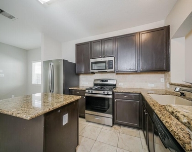 4043 Mossy Place Lane - Photo Thumbnail 5