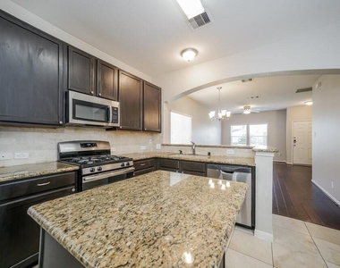 4043 Mossy Place Lane - Photo Thumbnail 6