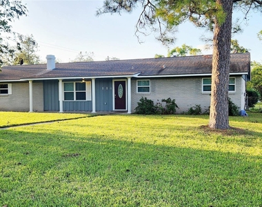 118 Lazy Lane - Photo Thumbnail 1
