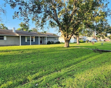 118 Lazy Lane - Photo Thumbnail 2