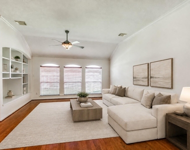 1718 Bumelia Court - Photo Thumbnail 4