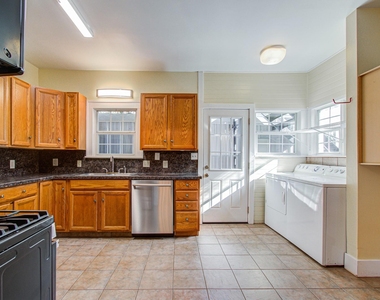 512 W Pierce Street - Photo Thumbnail 9