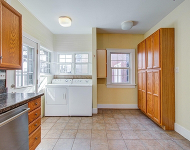 512 W Pierce Street - Photo Thumbnail 12