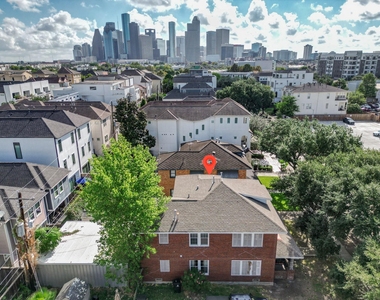 512 W Pierce Street - Photo Thumbnail 31