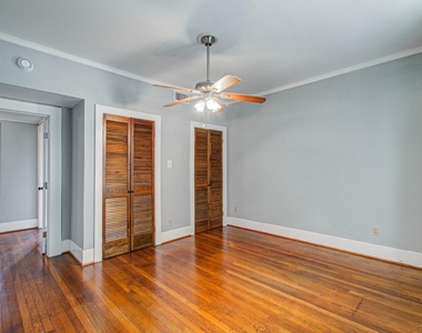 512 W Pierce Street - Photo Thumbnail 19