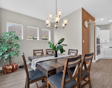 3031 Emerald Field Lane - Photo Thumbnail 20