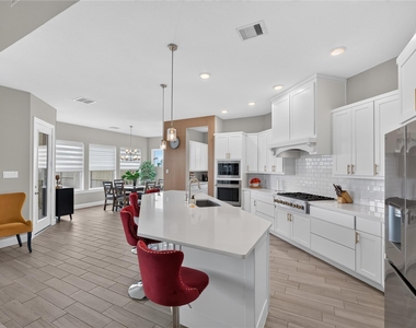 3031 Emerald Field Lane - Photo Thumbnail 12