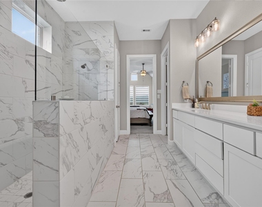 3031 Emerald Field Lane - Photo Thumbnail 25