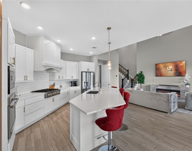3031 Emerald Field Lane - Photo Thumbnail 18