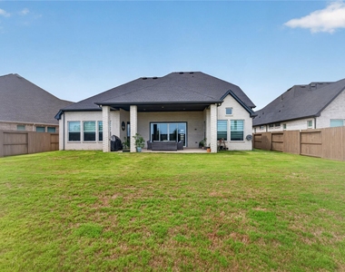 3031 Emerald Field Lane - Photo Thumbnail 46